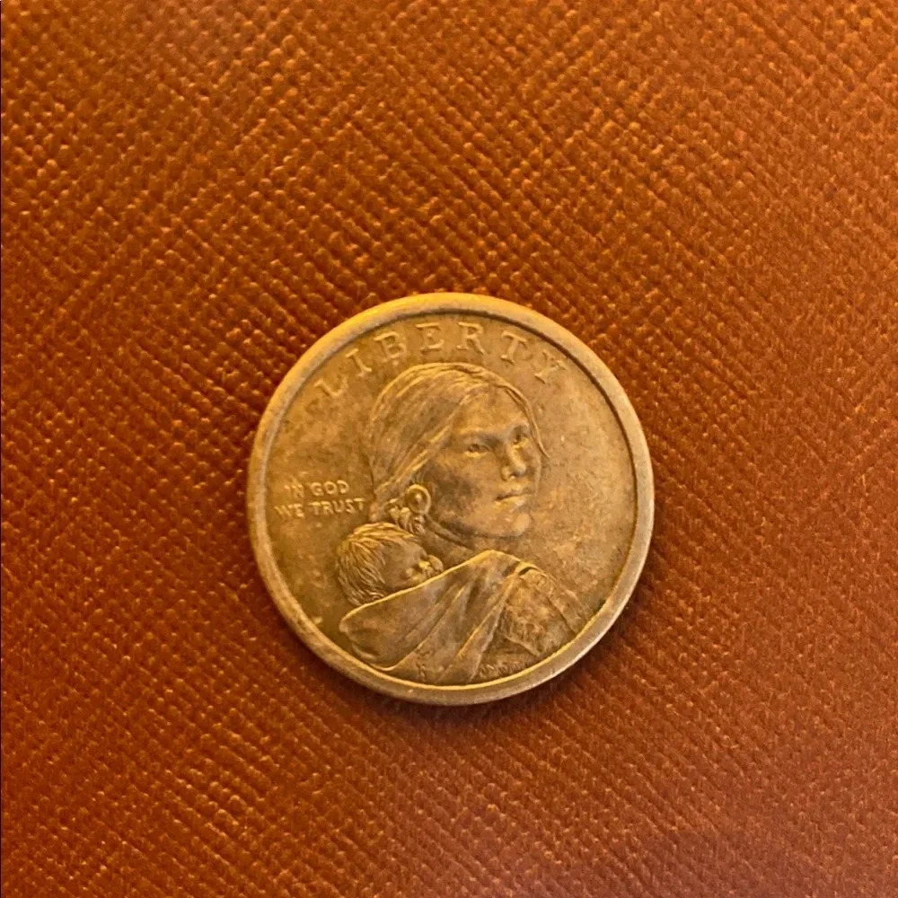 Sacagawea USA Dollar Coin Gold Color RARE No Date Wampanoag Treaty 1621 - Picture 3 of 6
